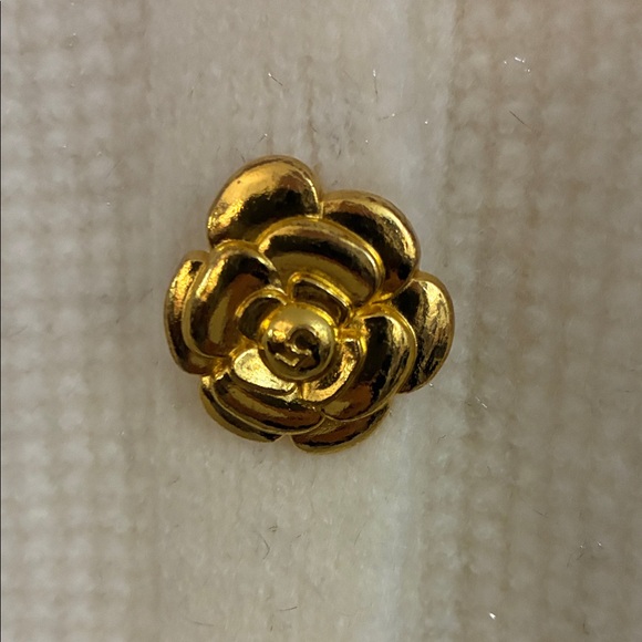 Cream Button-Up Women's Sweater - Picture 5 of 10